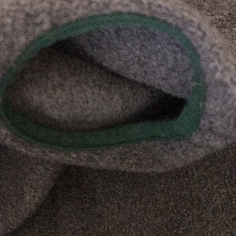 Patagonia Men’s Green-Trim Gray Fleece Snap Polo - Picture 4 of 5